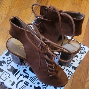 Boohoo Brown Lace-Up Ankle Boots
